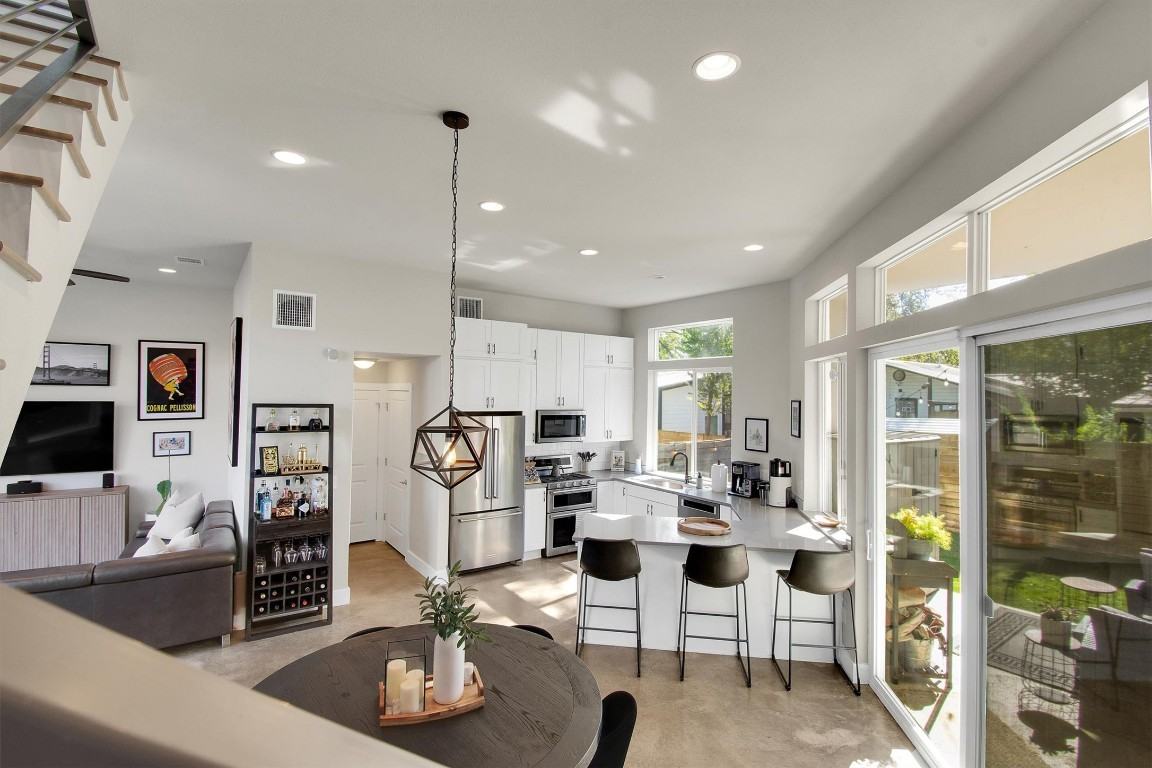 1905 Alegria Road #1905B - Photo 5 of 25