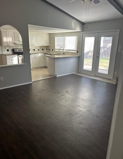 1326 Beechwood Dr #1326 - Photo 2 of 11