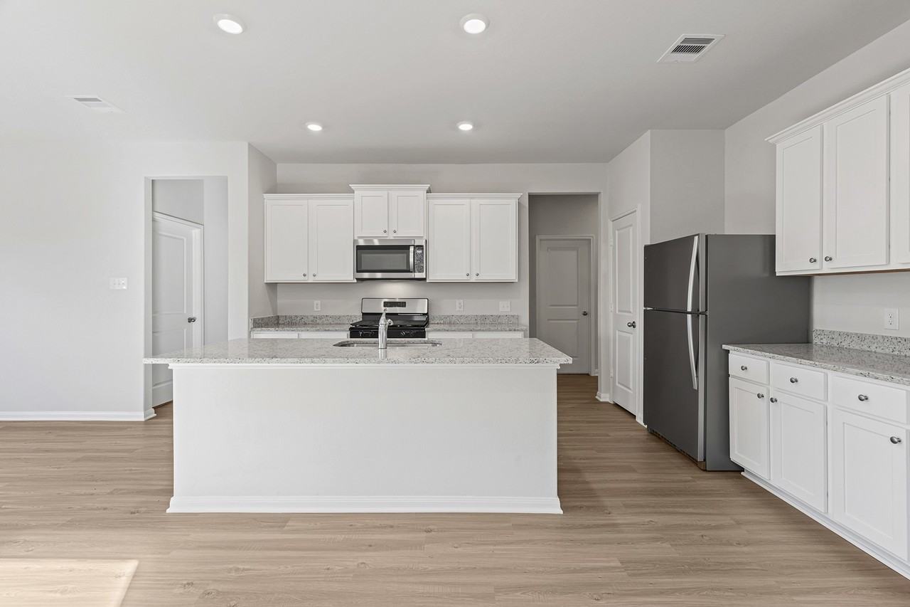 1035 Rosewood Trail #1035 - Photo 3 of 13