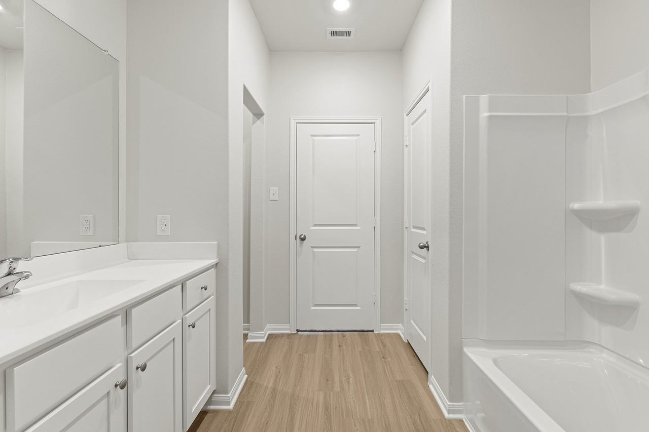 1035 Rosewood Trail #1035 - Photo 5 of 13