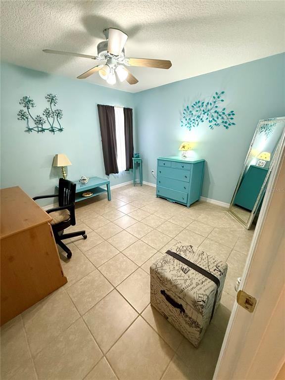 4 Fernon Ln #4 - Photo 5 of 20