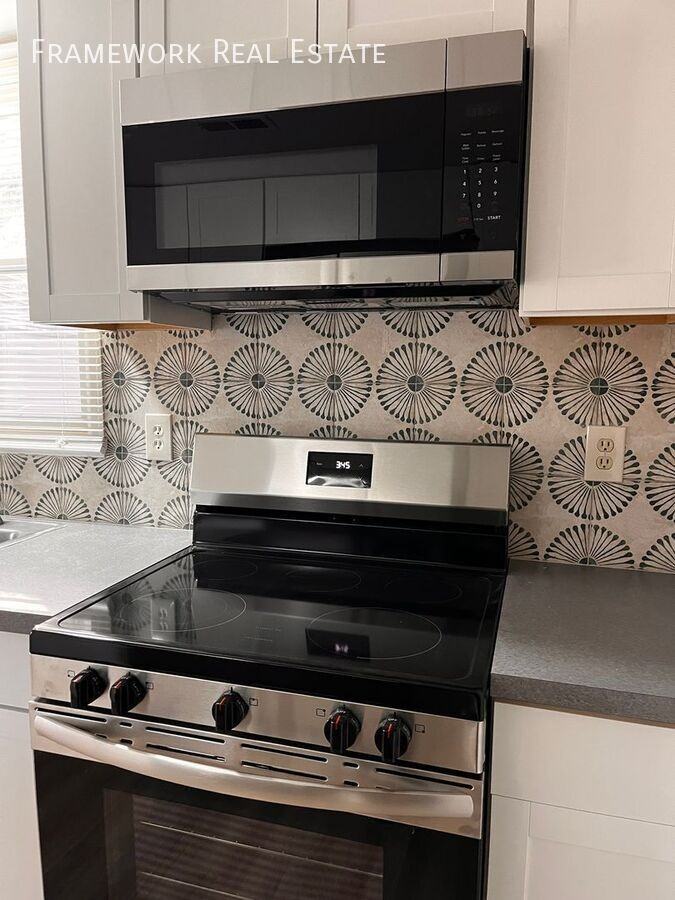 143 E Longs Peak Ave - Photo 4 of 30