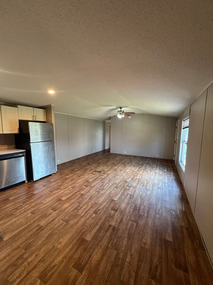 142 County Road 7714 #E16 - Photo 3 of 15