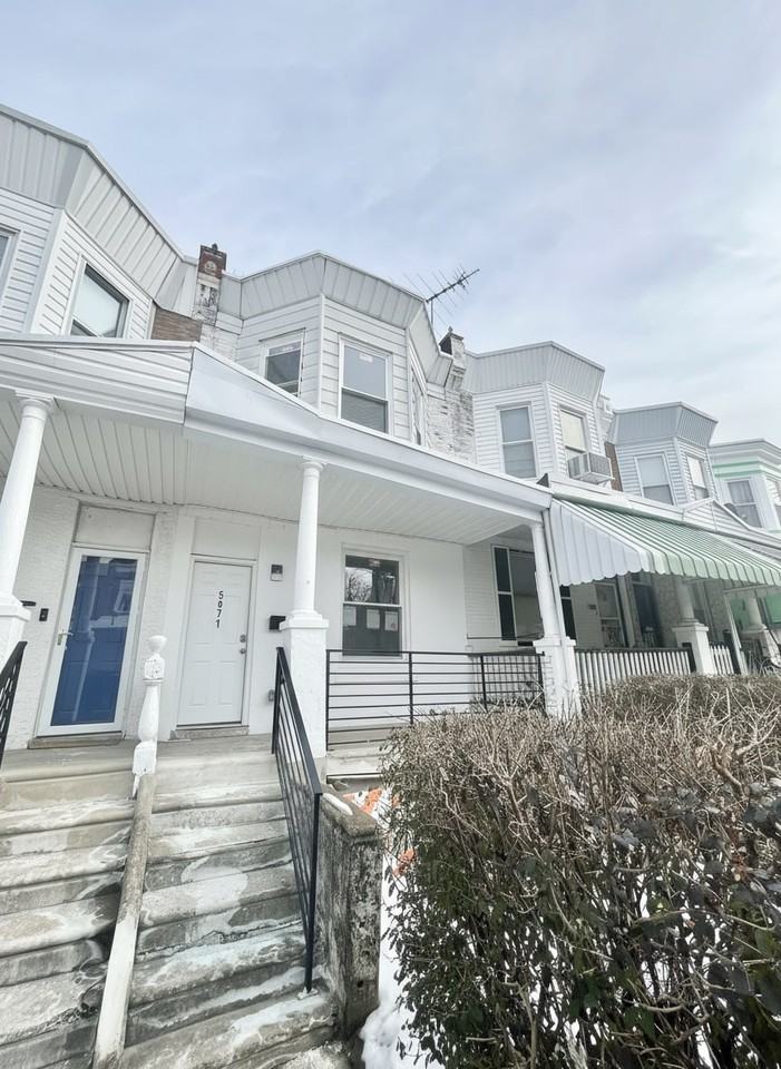 5971 N Norwood St - Photo 2 of 11