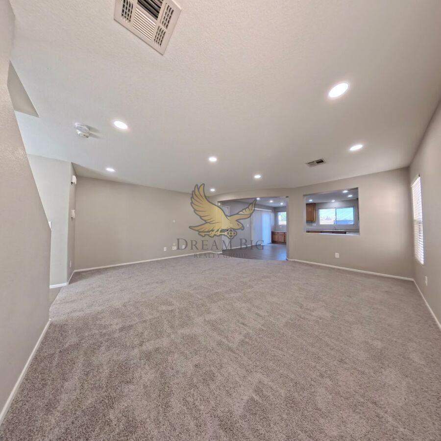 548 Haunts Walk Avenue - Photo 4 of 37