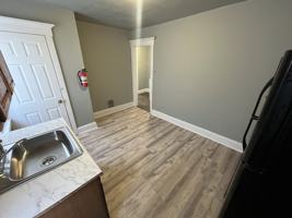 featured image of 606 Bridgeboro Street #B