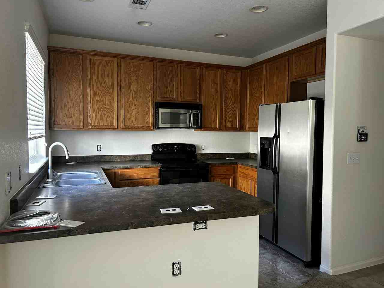 12929 Grant Circle East, Unit A - Photo 3 of 18