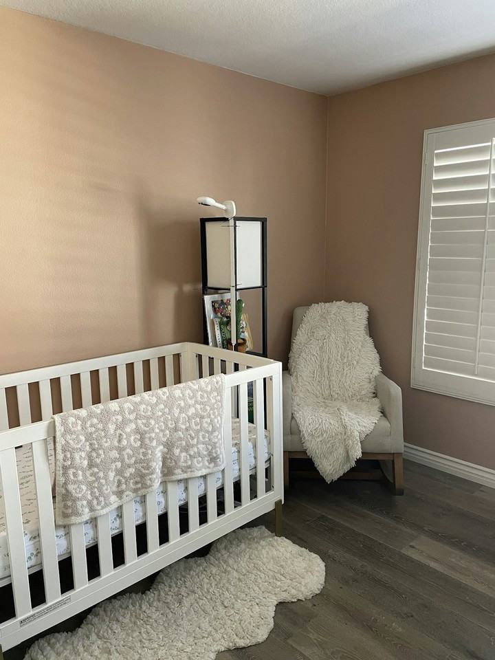 3404 East Lambeth Court, Unit B - Photo 2 of 14