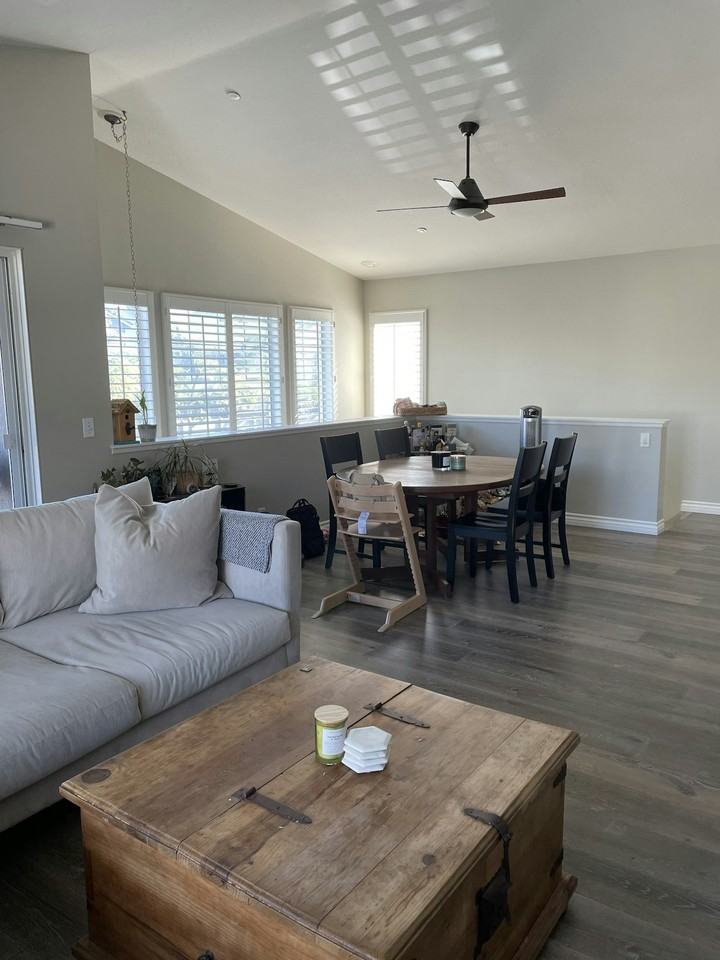 3404 East Lambeth Court, Unit B - Photo 3 of 14