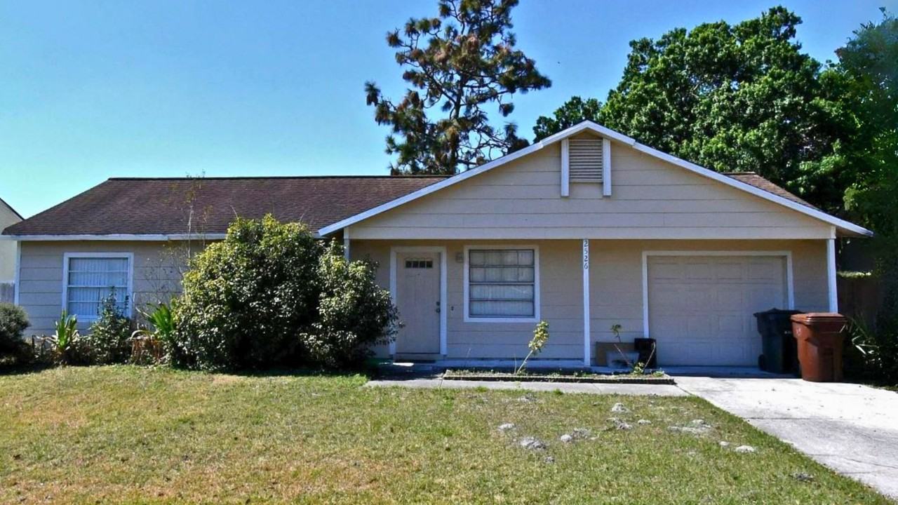 2526 Oak Hollow Drive #1 - Photo 2 of 11