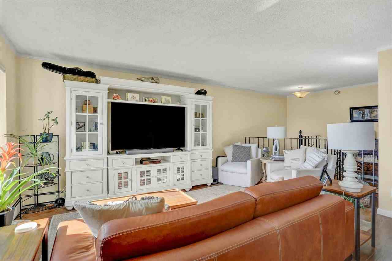 7040 East Girard Avenue, Unit E406 - Photo 7 of 27