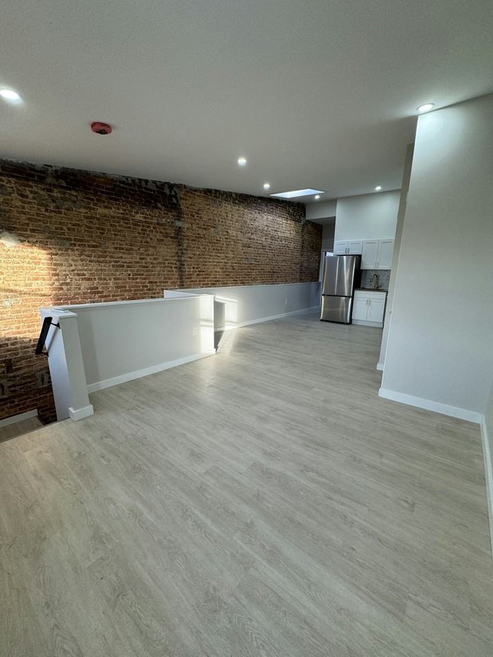 2416 North Charles Street, Unit 4 - Photo 3 of 10