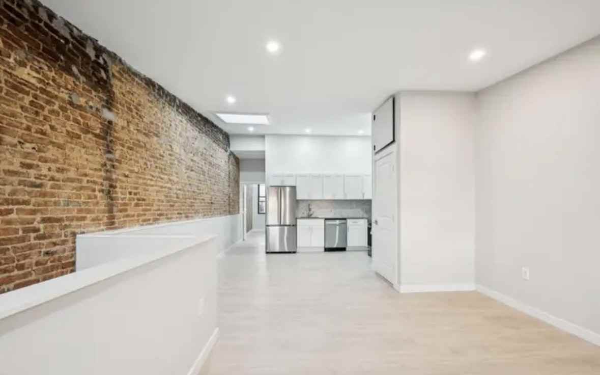 2416 North Charles Street, Unit 4 - Photo 4 of 10