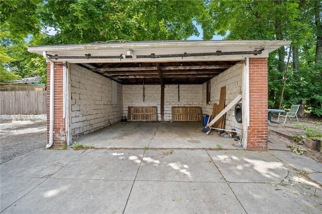 74 Pembroke Avenue, Unit 1 - Photo 5 of 8