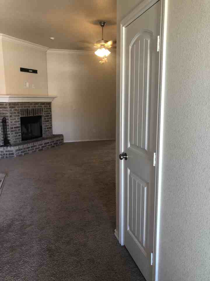 1026 E 93rd St #1 - Photo 2 of 11