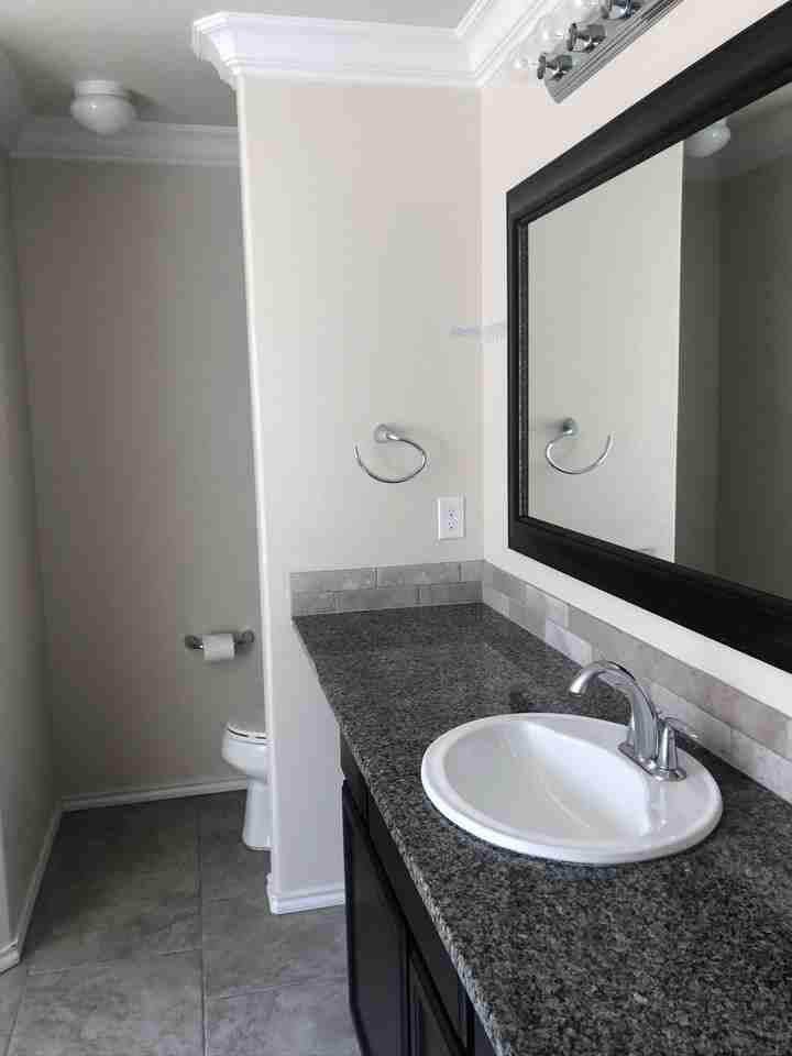 1026 E 93rd St #1 - Photo 7 of 11