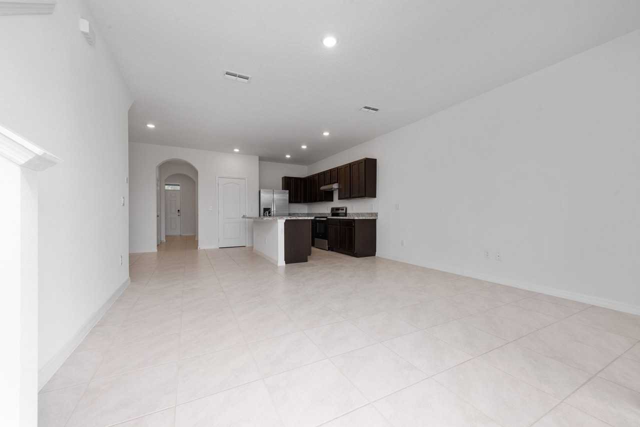 1389 Yellow Finch Dr - Photo 7 of 26