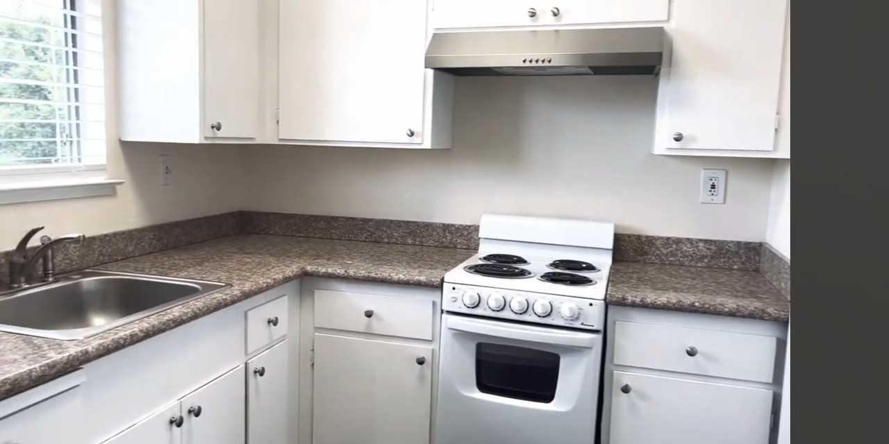 178 Centre Street #19