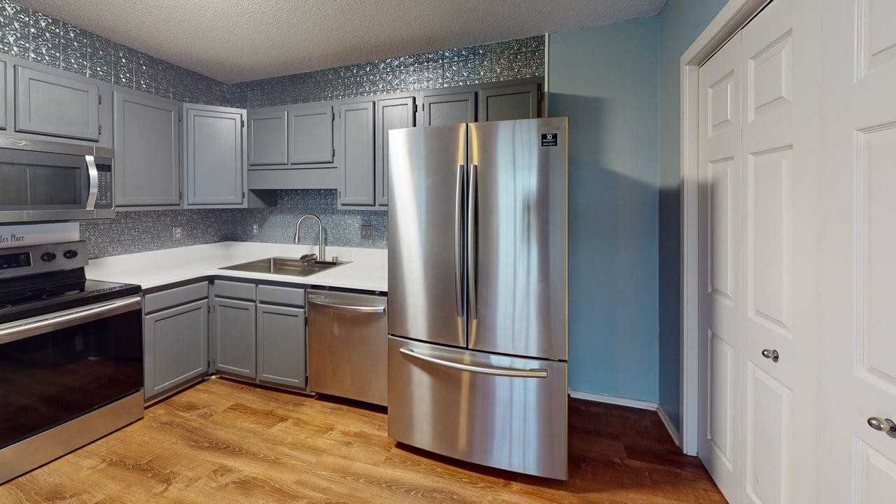 1711 Orange Grove Shores Dr #NA - Photo 5 of 25