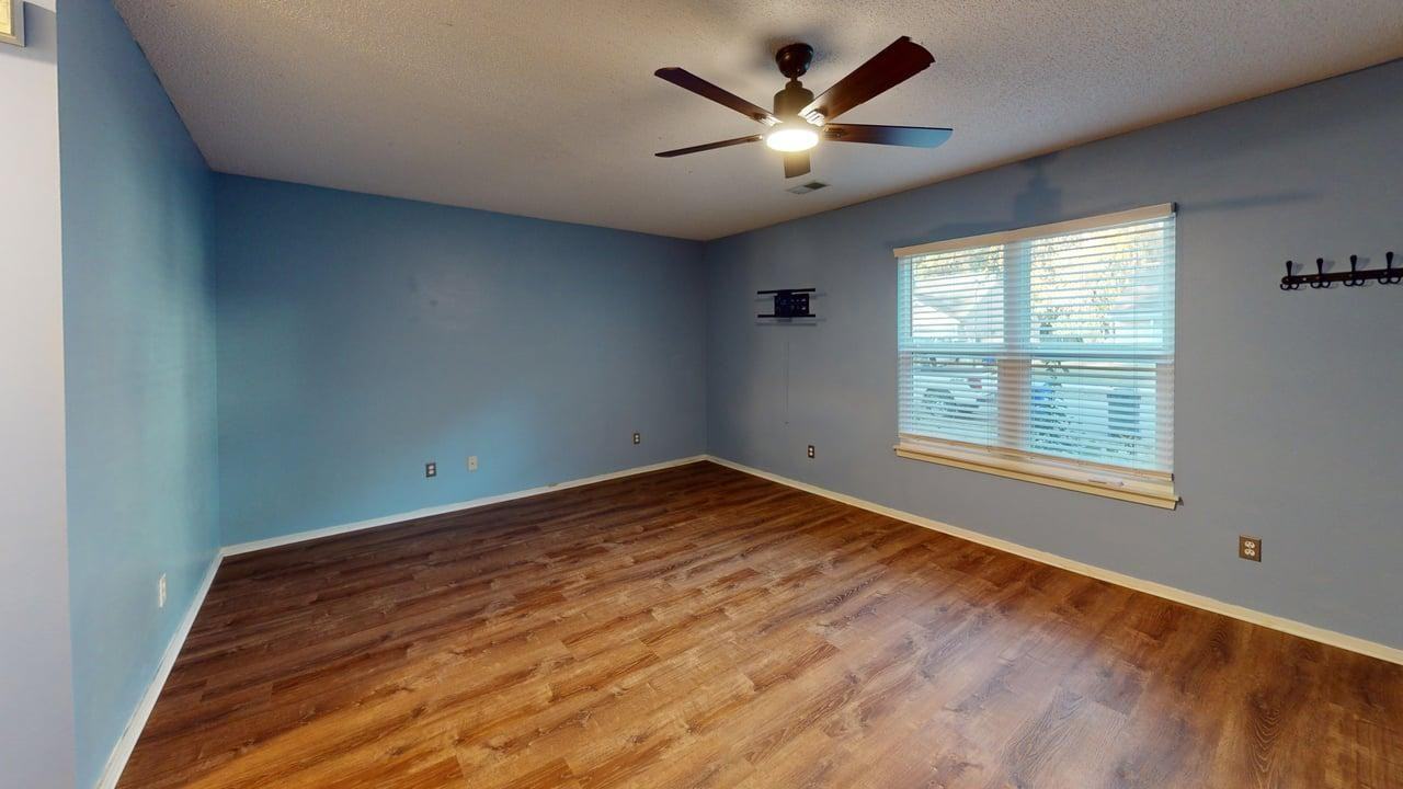 1711 Orange Grove Shores Dr #NA - Photo 7 of 25