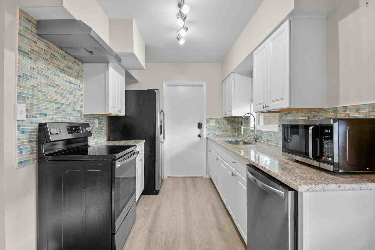 5600 33rd Ave N #NA - Photo 4 of 28