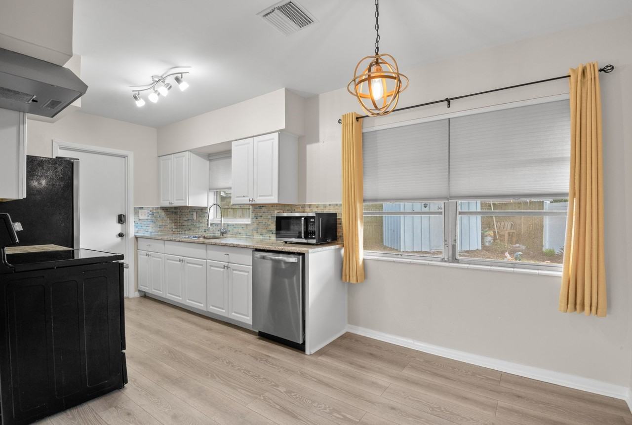 5600 33rd Ave N #NA - Photo 6 of 28