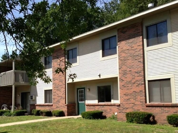 700 Richard Dr - Photo 2 of 3