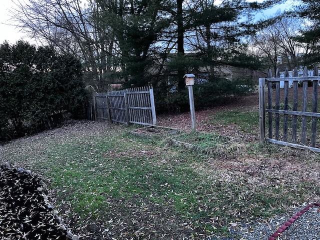 172 South Maple Street #NA - Photo 4 of 18