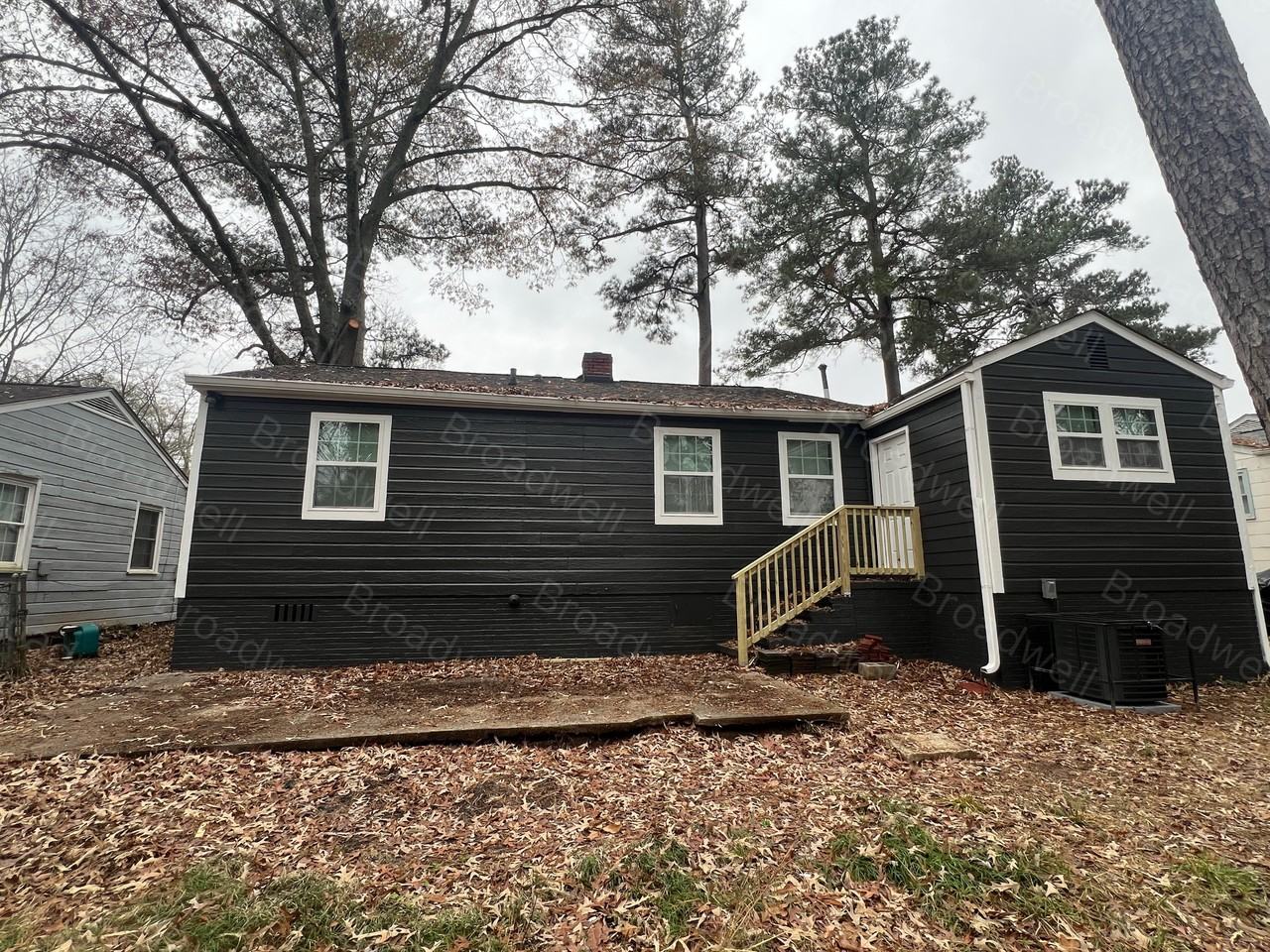 1860 Broadwell St Sw #NA - Photo 4 of 15