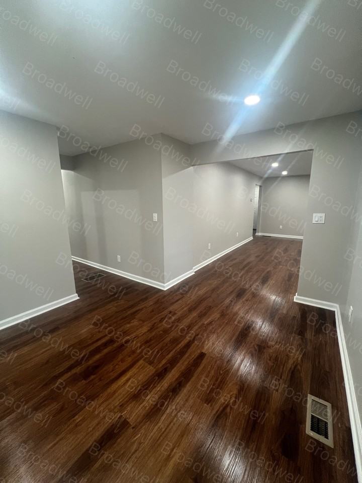 1860 Broadwell St Sw #NA - Photo 7 of 15