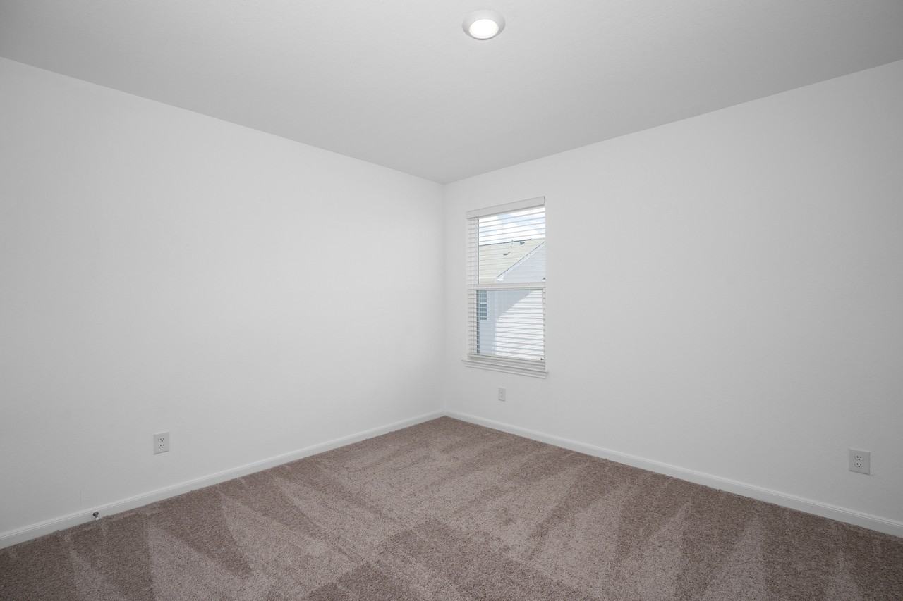 Quinn Court - Photo 2 of 19