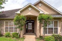 6102 Coty Dr - Photo 1 of 1