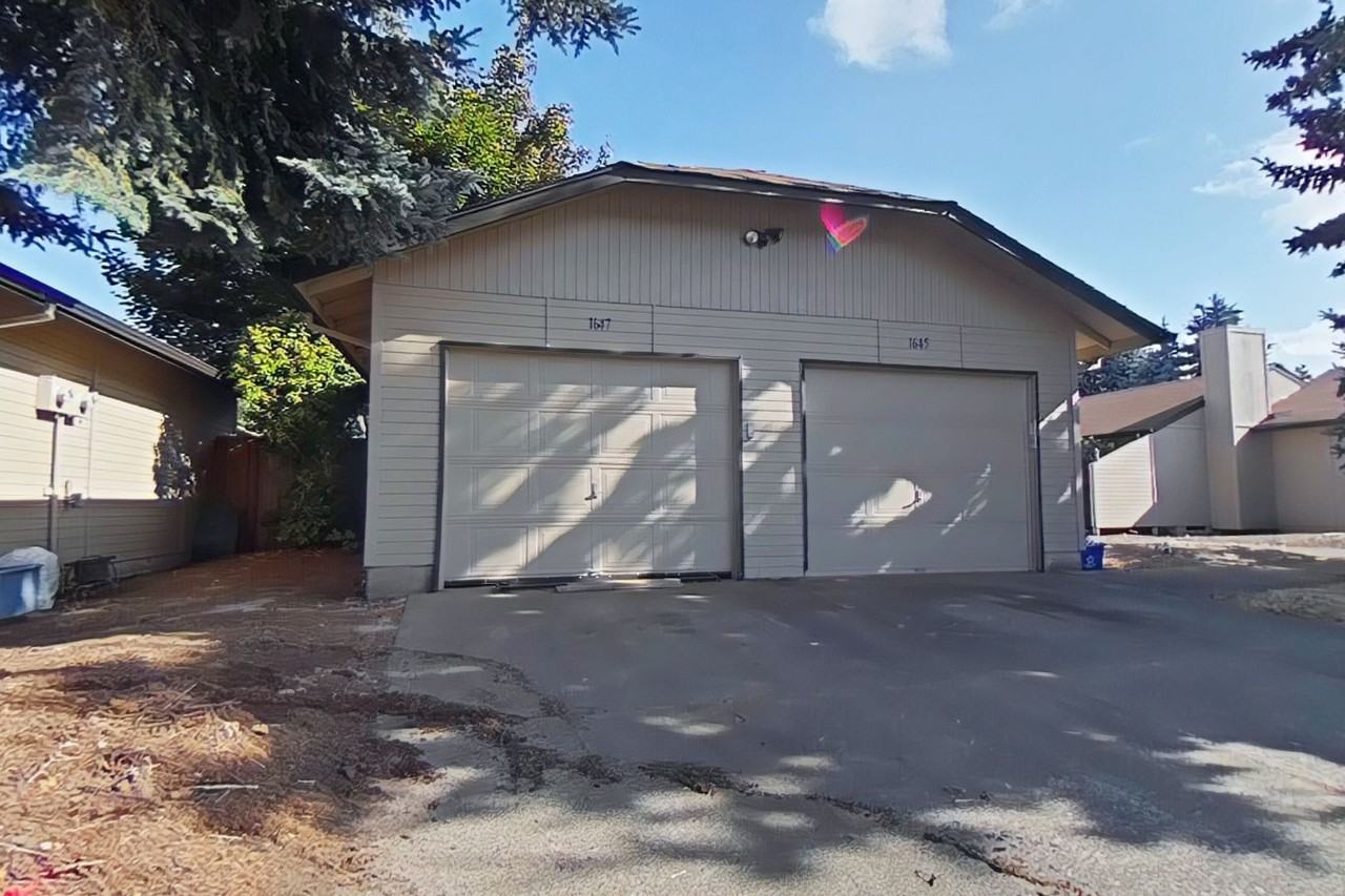 1645 23rd Court Southeast - Photo 5 of 13