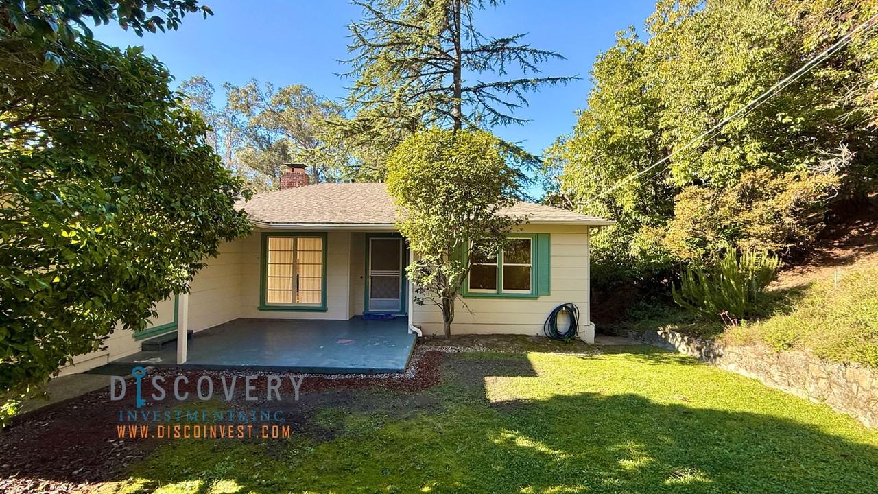 6857 Armour Dr - Photo 2 of 34