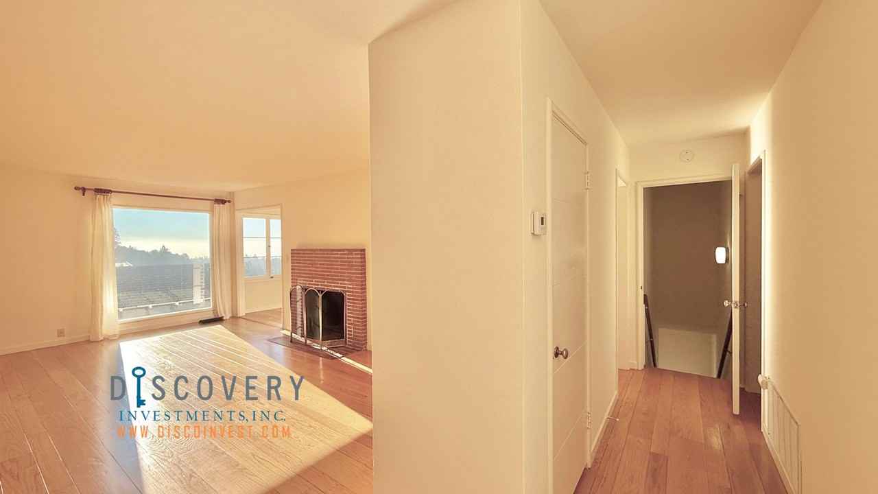6857 Armour Dr - Photo 3 of 34
