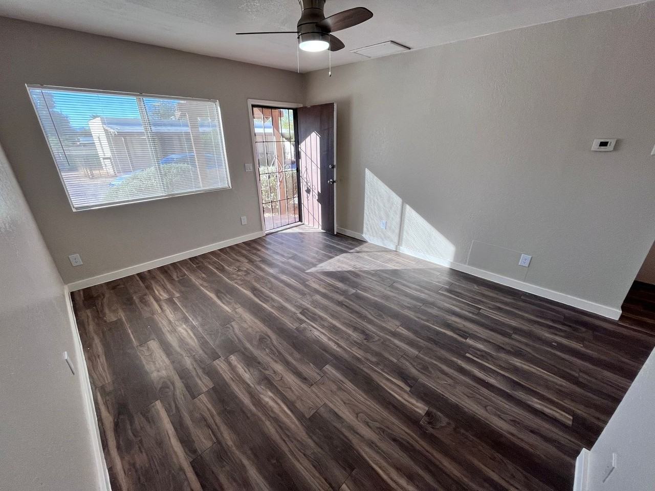 3706 E Fairmount Street - Photo 3 of 21