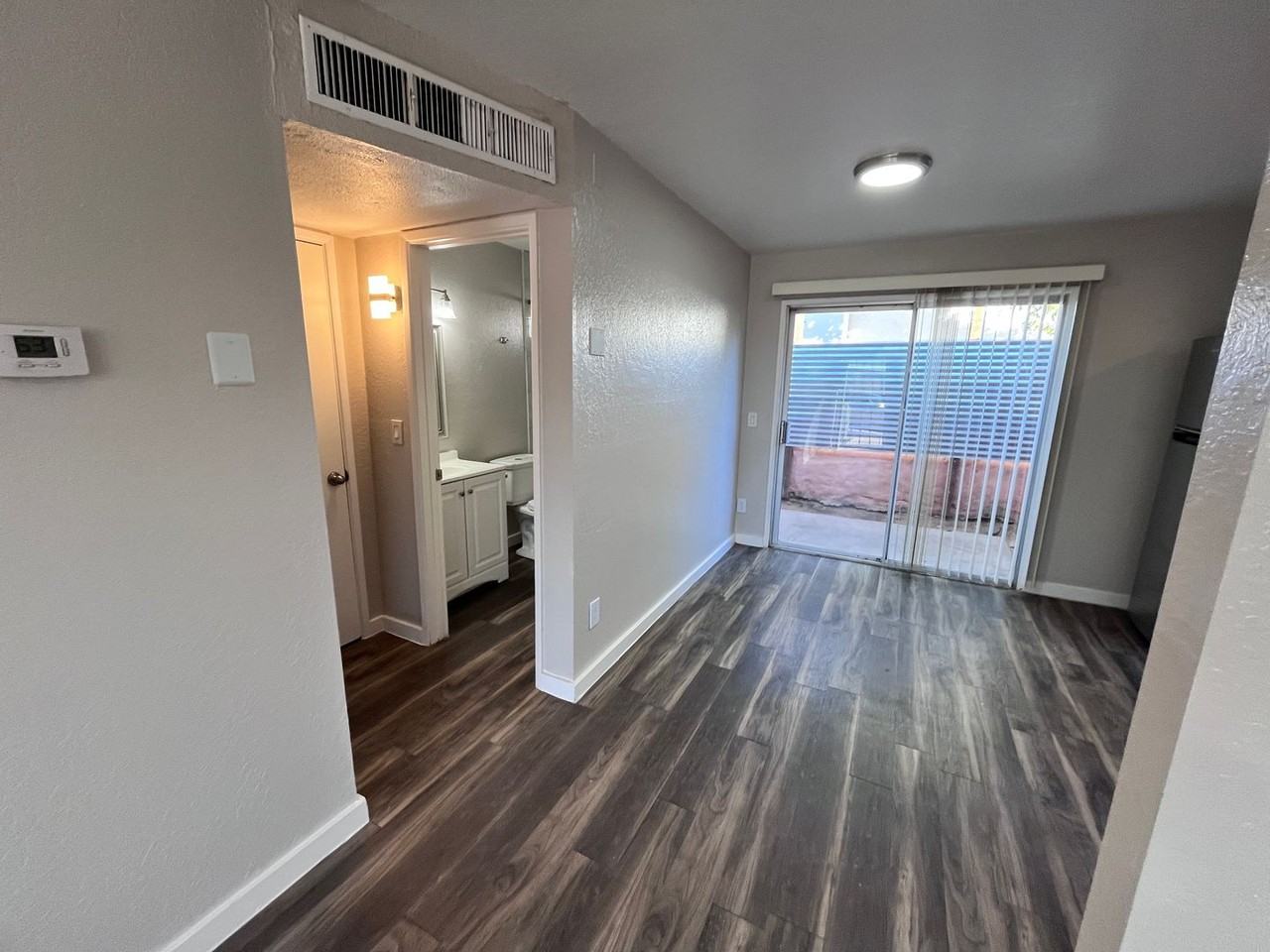 3706 E Fairmount Street - Photo 4 of 21