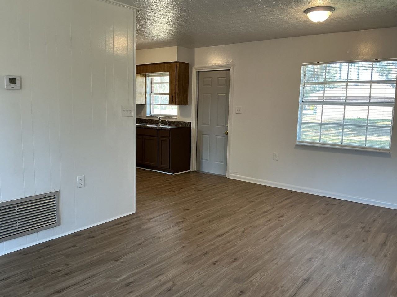 707 Boyd Court - Photo 3 of 11