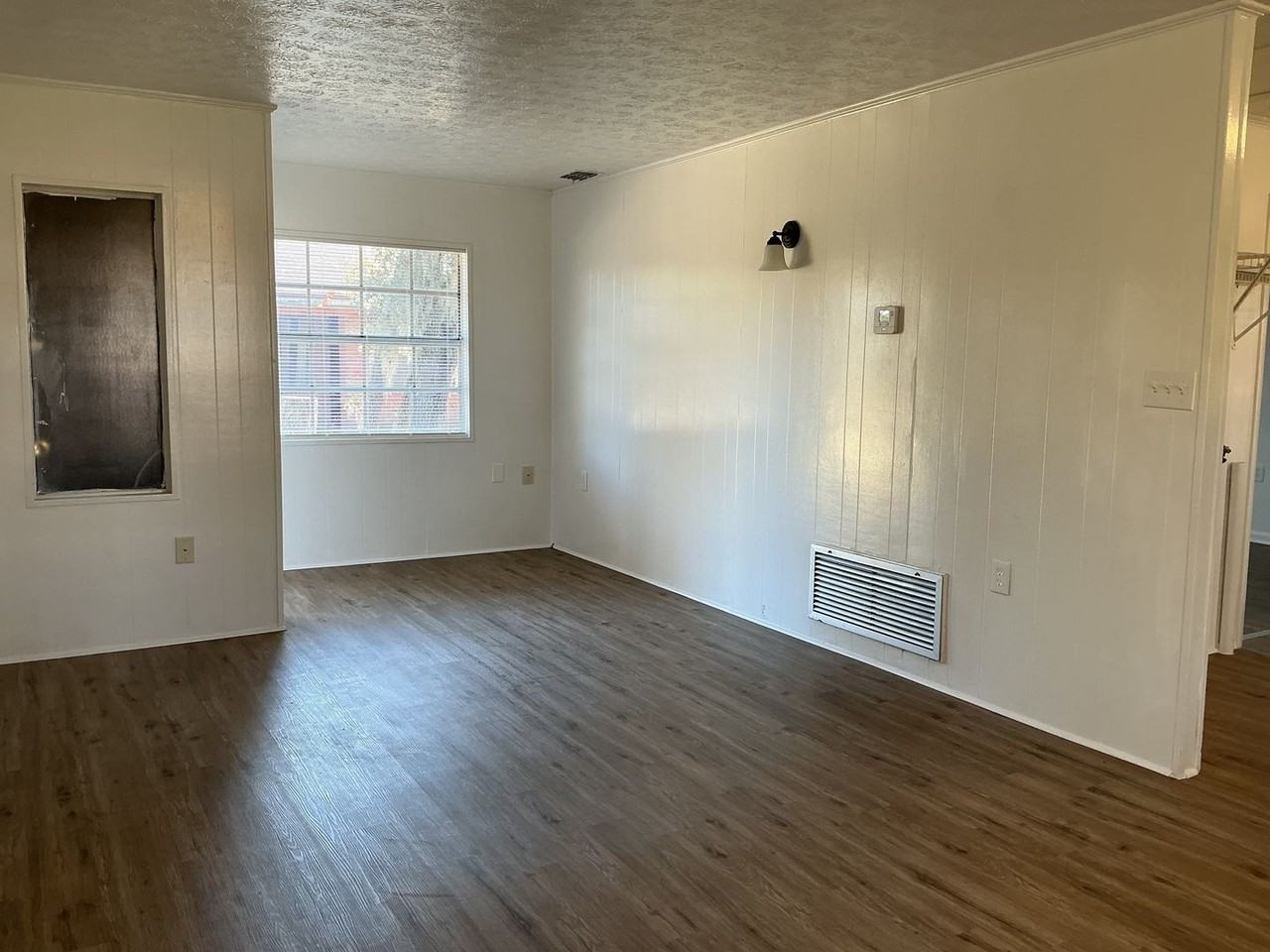 707 Boyd Court - Photo 4 of 11