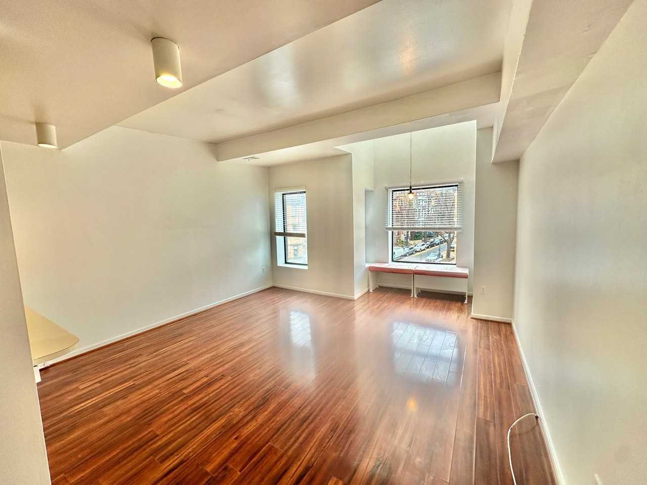 2407 18th Street Northwest - Photo 3 of 36