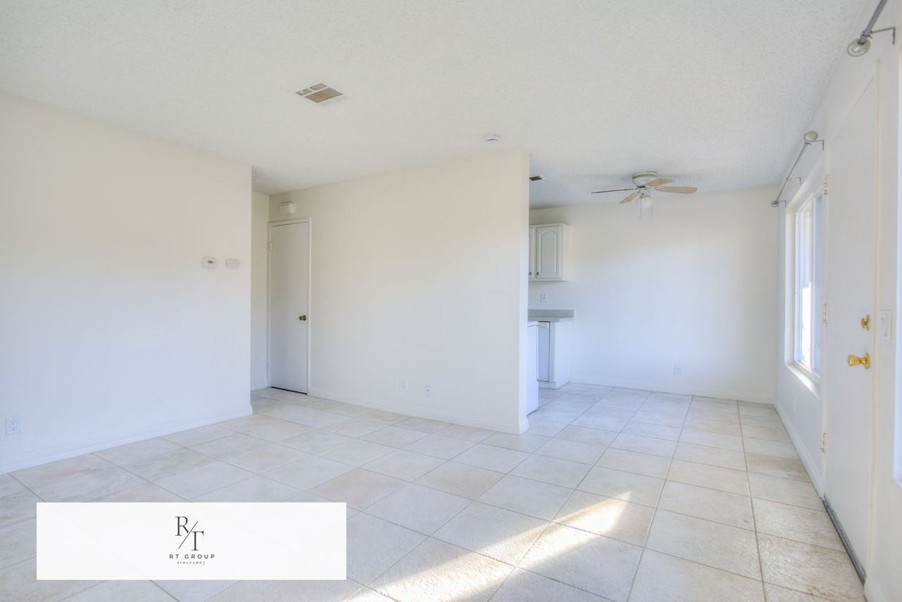 1264 S Diamond Bar Blvd - Photo 5 of 32