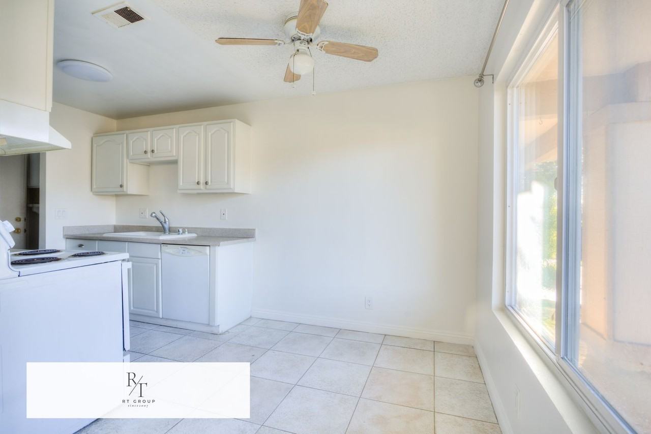 1264 S Diamond Bar Blvd - Photo 7 of 32