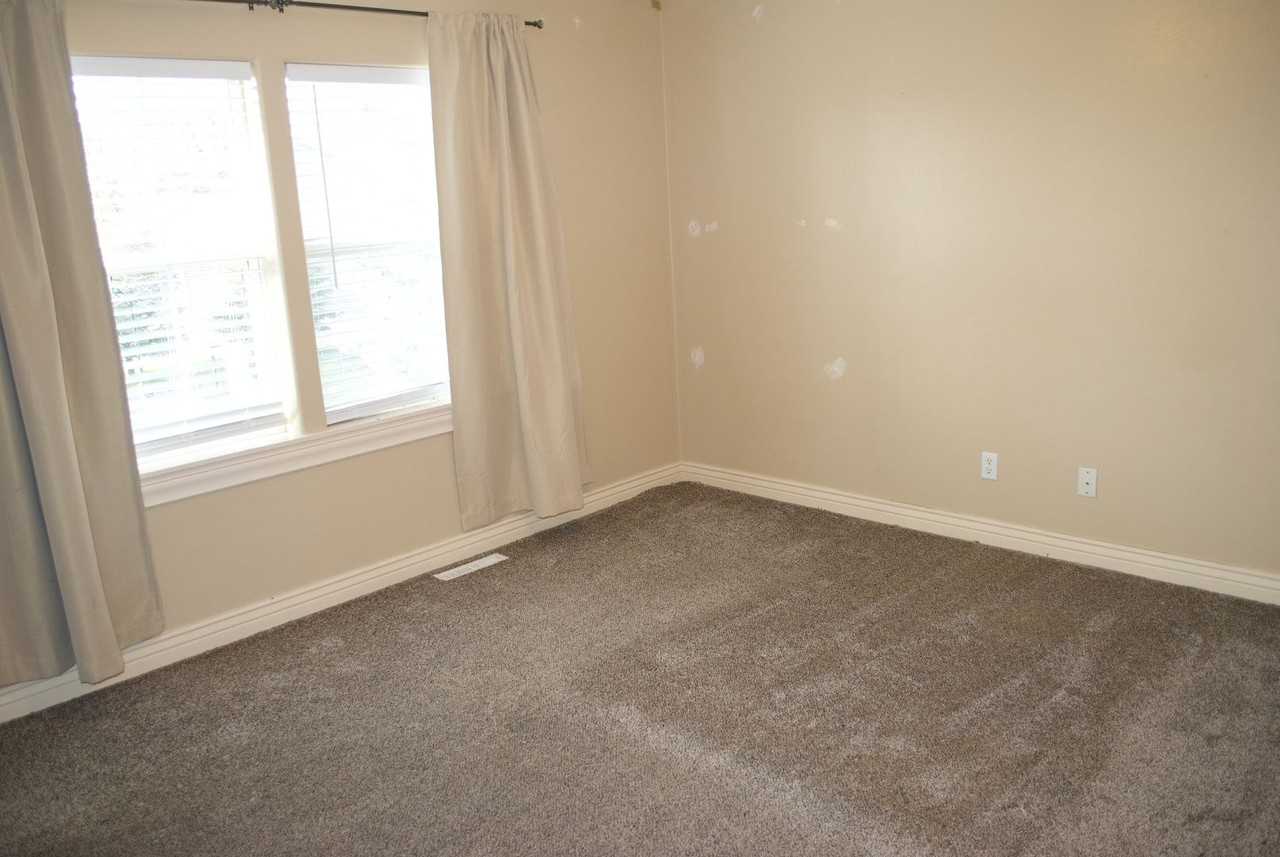 6201 South 3100 West - Photo 6 of 15