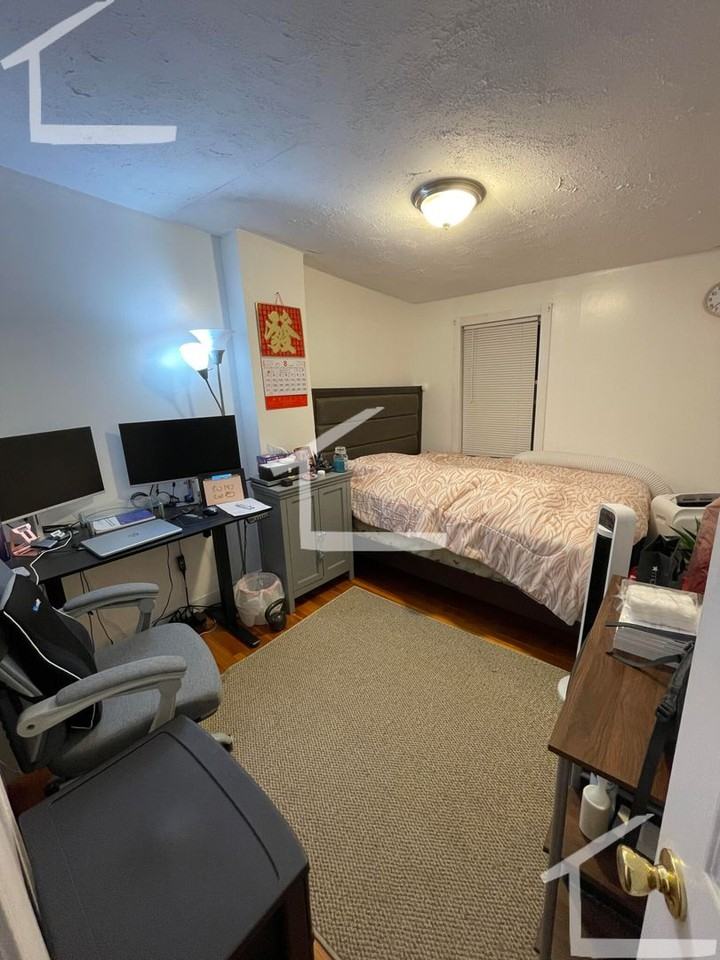 293 Main Street - Photo 5 of 9