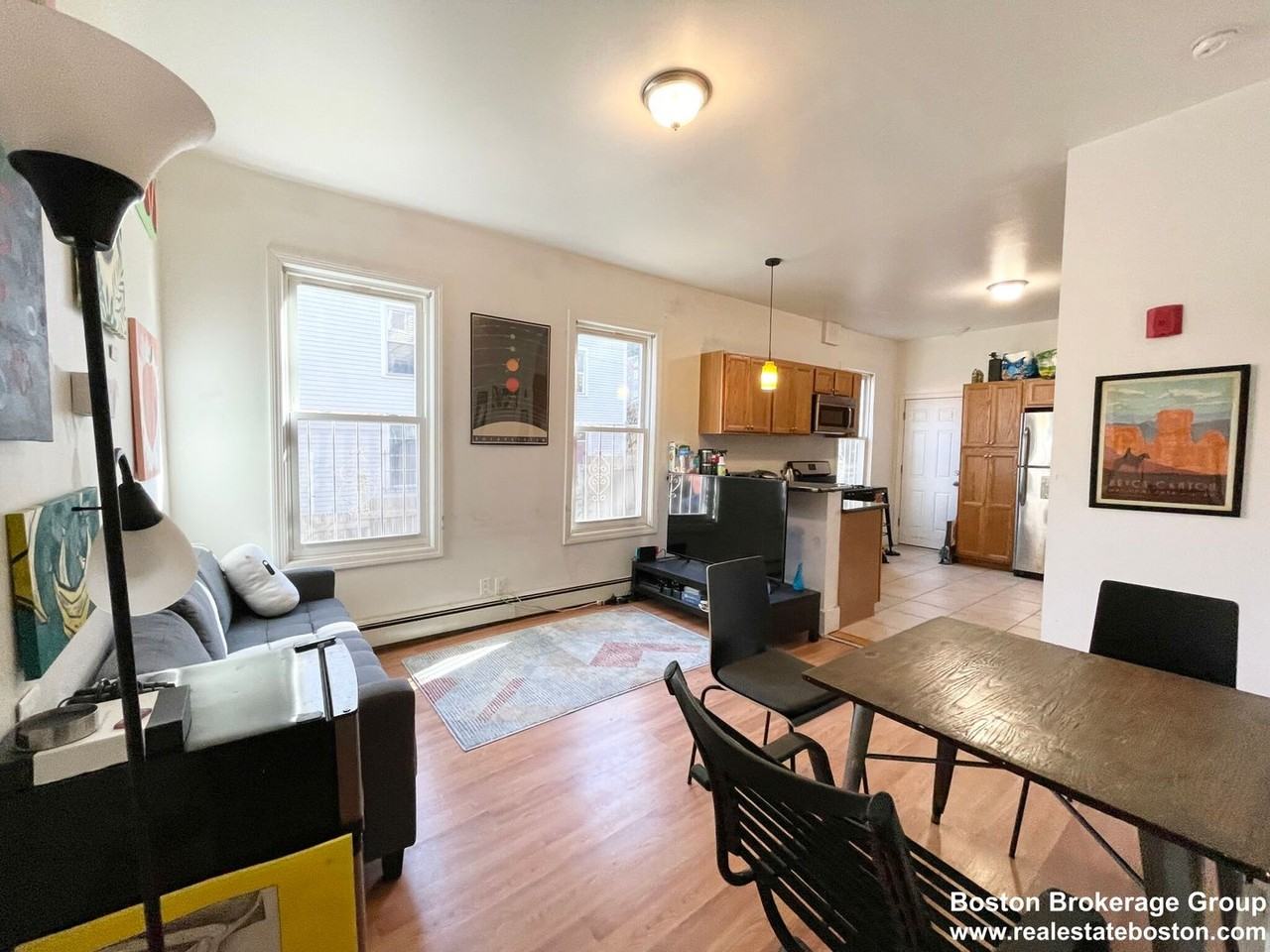 46 Delle Avenue - Photo 2 of 8