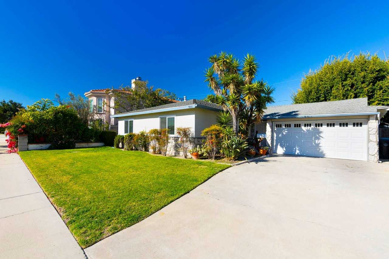 8821 Montrose Avenue - Photo 2 of 14