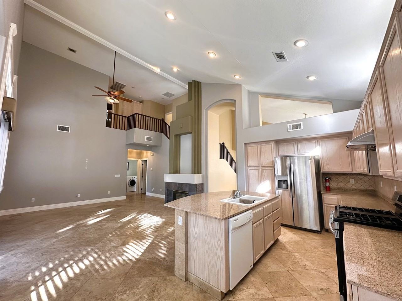 271 Tayman Park Avenue - Photo 6 of 38