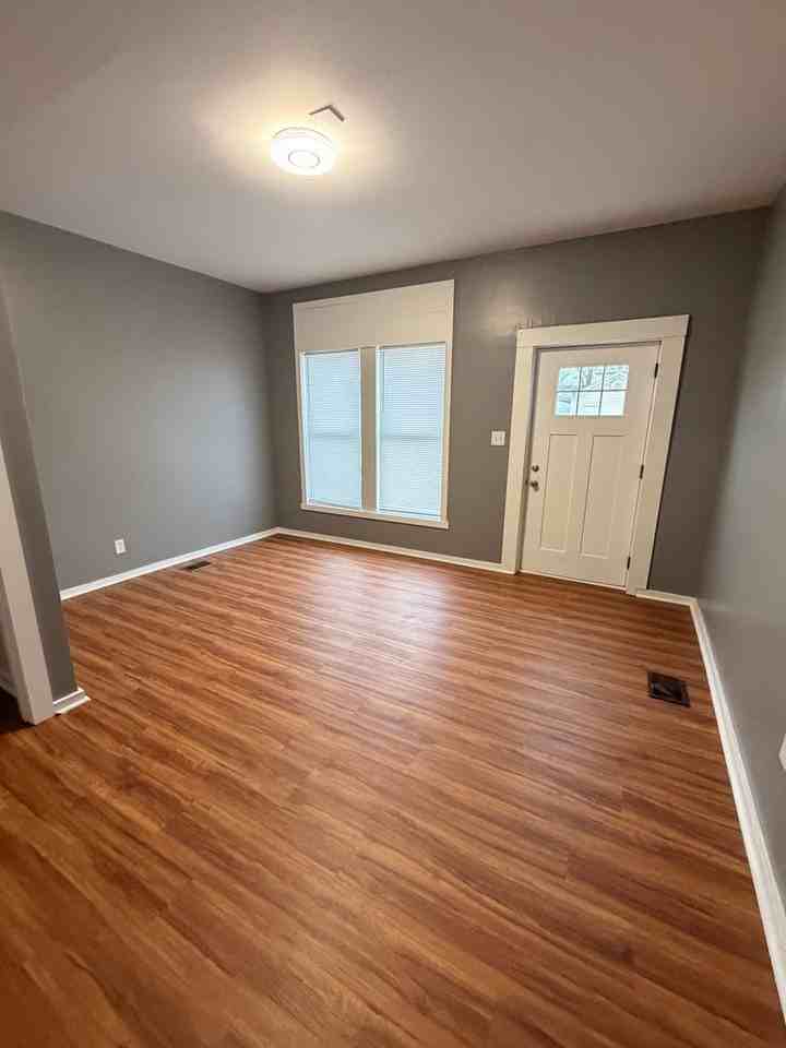 112 North 18th Street - Photo 3 of 7