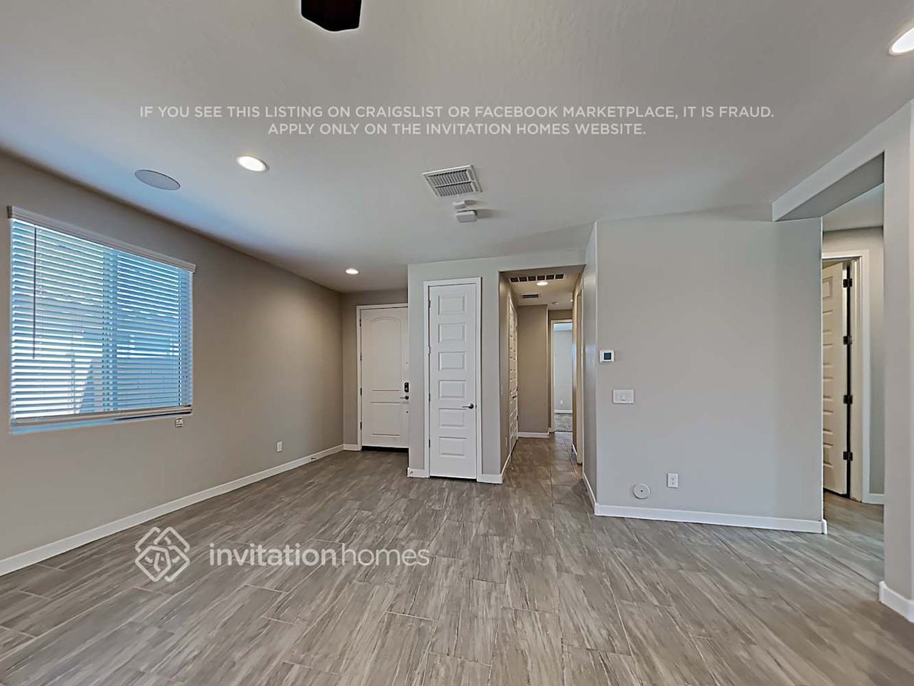 18822 West Canterbury Drive - Photo 4 of 18