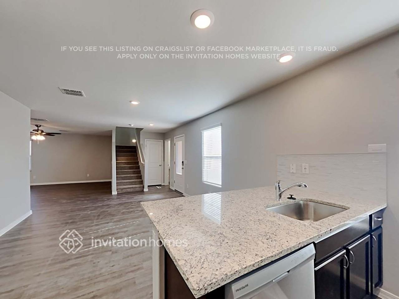 8216 West Illini Street - Photo 6 of 21